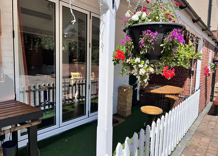 Garden Cottage At Old Post Office
